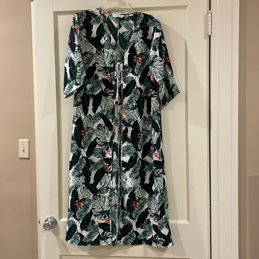 Rachel Zoe palm print duster. OS.